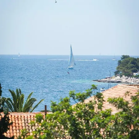 Ala By The Sea * Hvar Town