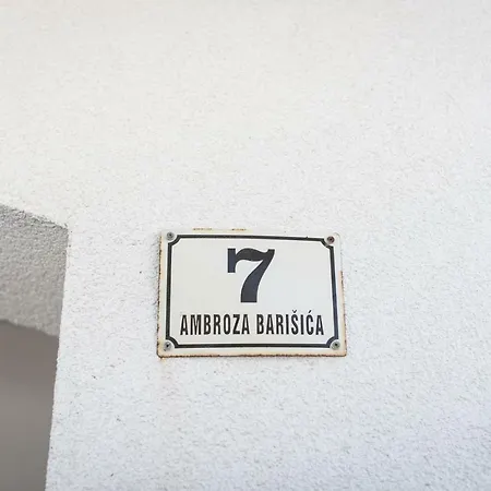Apartamento Ala By The Sea *